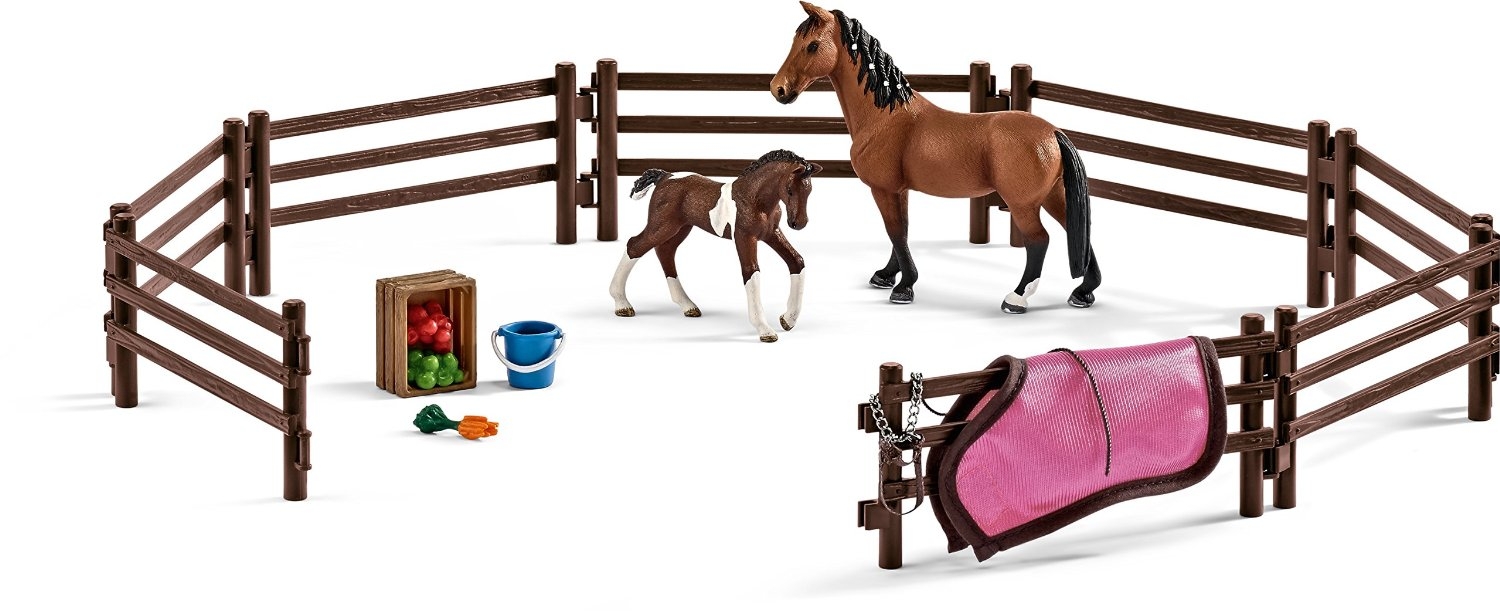 Enclos Schleich Avec Chevaux Et Accessoires